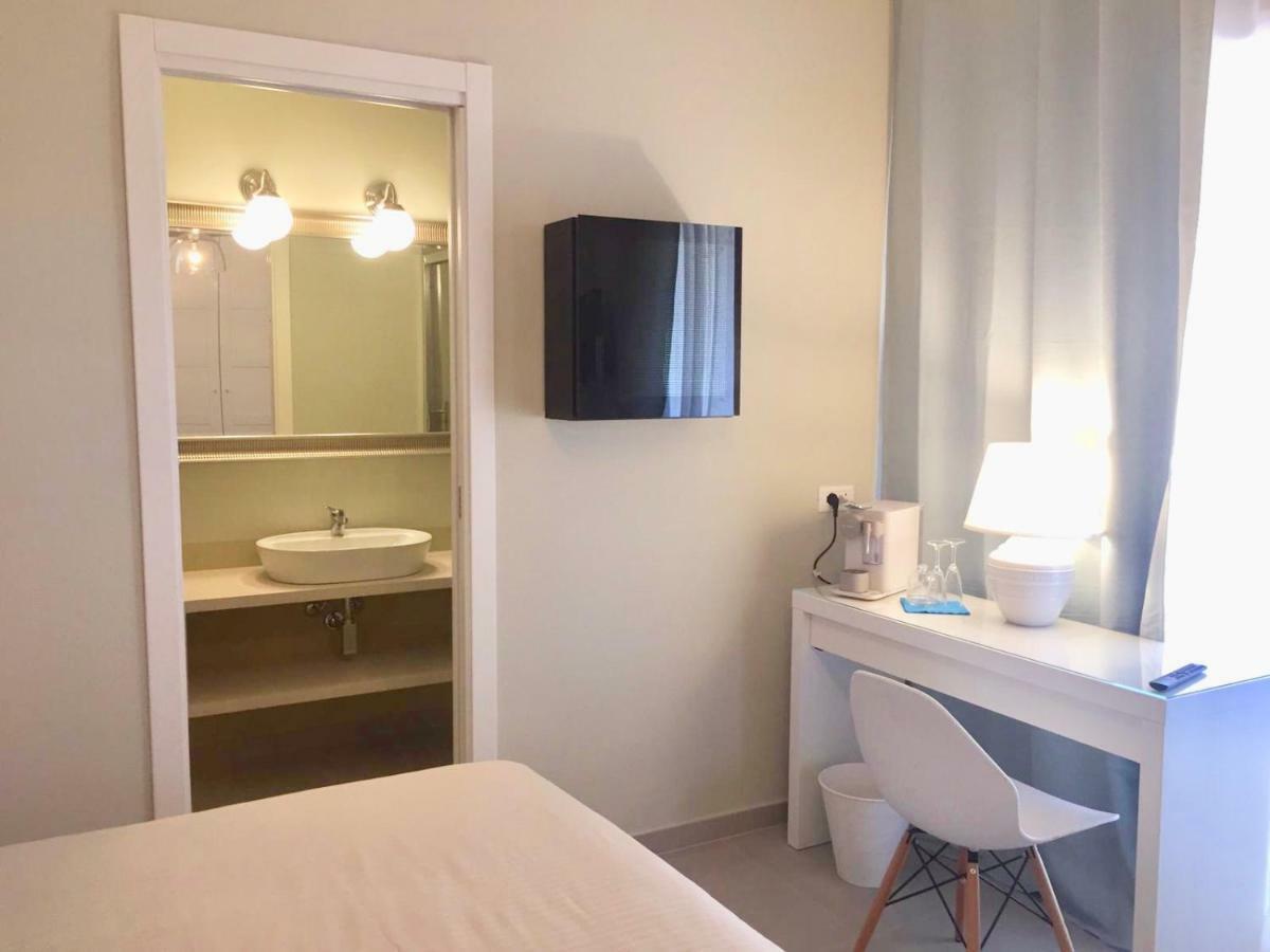 Esmeralda'S Rooms Porto San Paolo  Εξωτερικό φωτογραφία