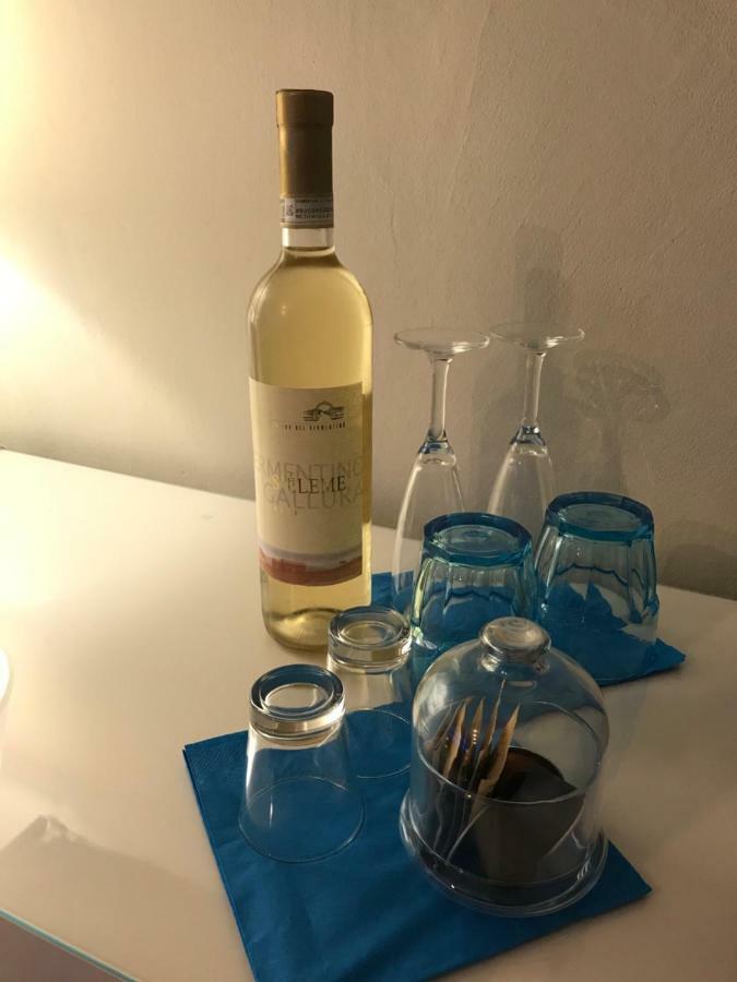 Esmeralda'S Rooms Porto San Paolo  Εξωτερικό φωτογραφία